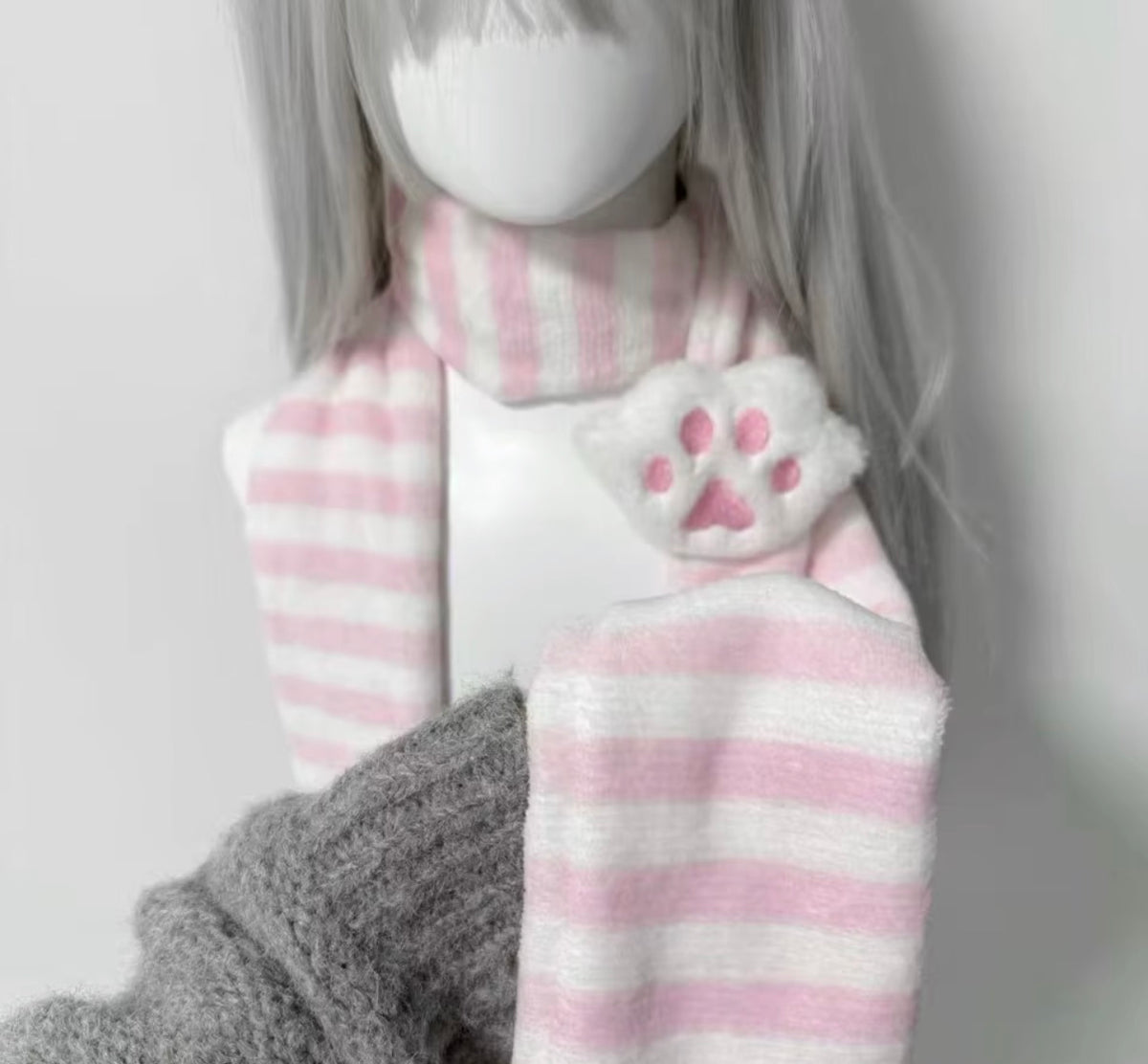 Kawaii Cat Paw Striped Knitted Scarf – Cute Y2K Soft Winter Neck Warmer