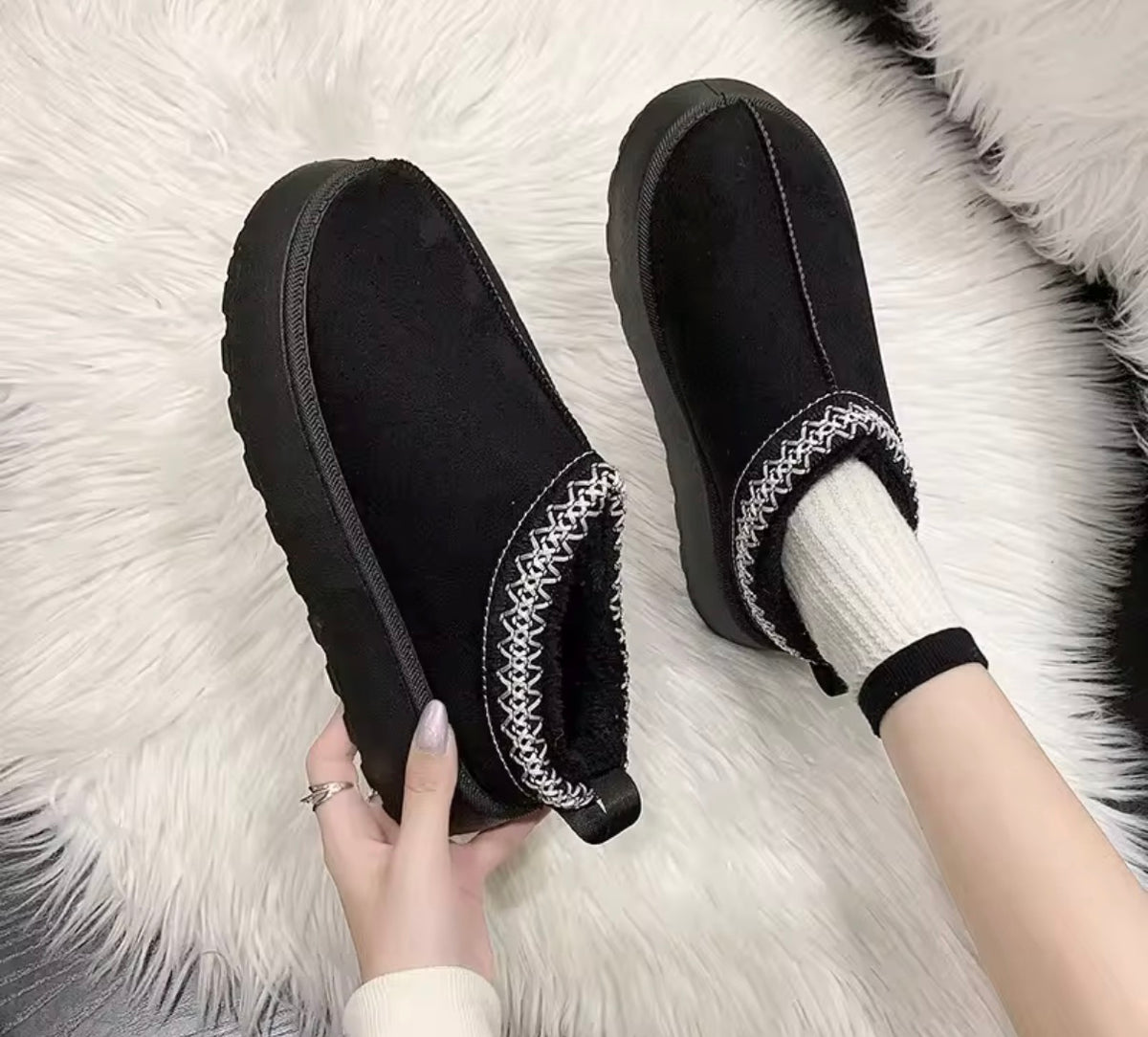 Women's Warm Fleece-Lined Winter Slippers – Thick Sole, Slip-On Snow Shoes
